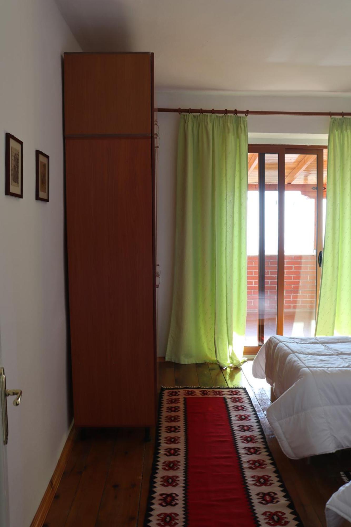 Vila 8 Kruje Bagian luar foto