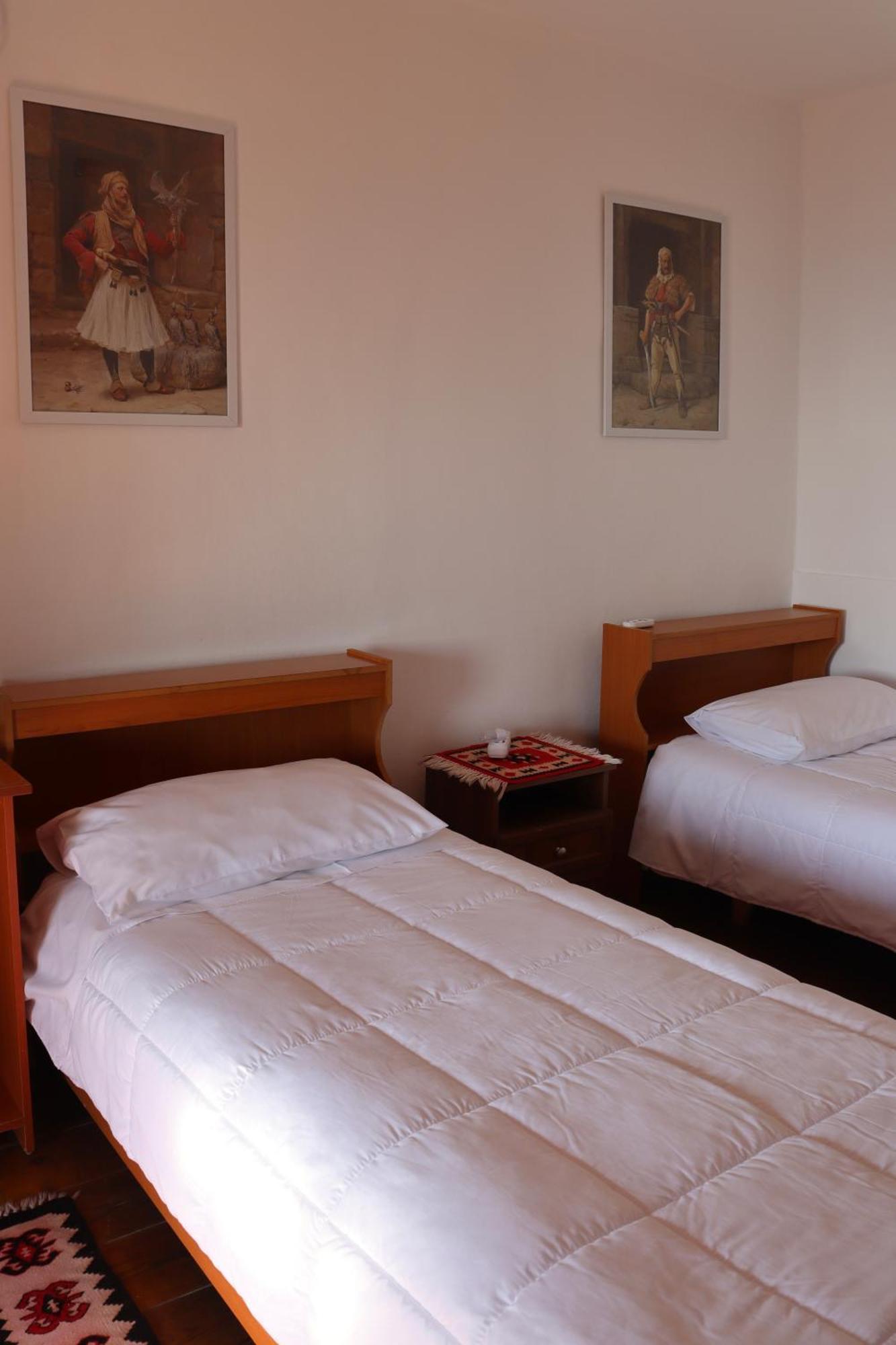 Vila 8 Kruje Bagian luar foto